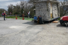 23.04.2019 13:16:25 Der Imbiss, wo die Leute Kleidungsstücke ablegen um die Liebe des Lebens auf dem Weg zu finden