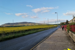 25.04.2019 08:23:24 ganz klein zusehen die Windmühlen ( da müssen wir hin:) )